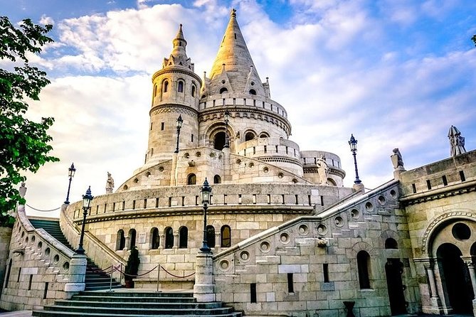 Private 4 Hours Budapest city tour and 3 hours Széchenyi thermal spa relax - Parliament and the story of Buda and Pest