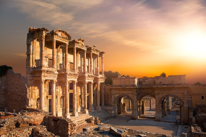 Private Ephesus Tour & Turkish Bath Hamam Experience in Kusadasi - Walking through the ancient city of Ephesus