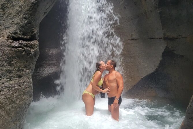 Private Fresh Water Lake, Waterfalls And Hot Springs Excursion - Lunch is flexible, but not included