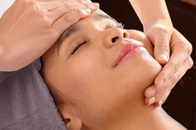 Private Rejuvenating Mask Therapy in Da Nang - The one-hour mask therapy, step by step