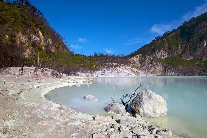 Private Tour to Bandung Volcano Hot Springs and Mud bathing - Key points to know before booking