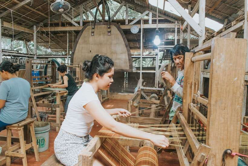 Puerto Princesa: Half-Day City Tour with Optional Massage - The crocodile rescue center and butterfly garden