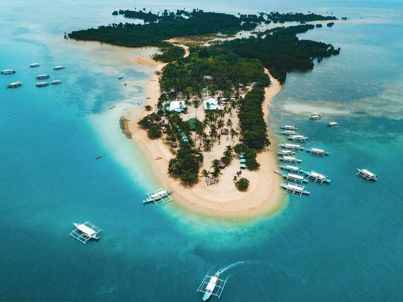 Puerto Princesa: Honda Bay Island Hopping & Optional Massage - Cowrie Island, the main beach break