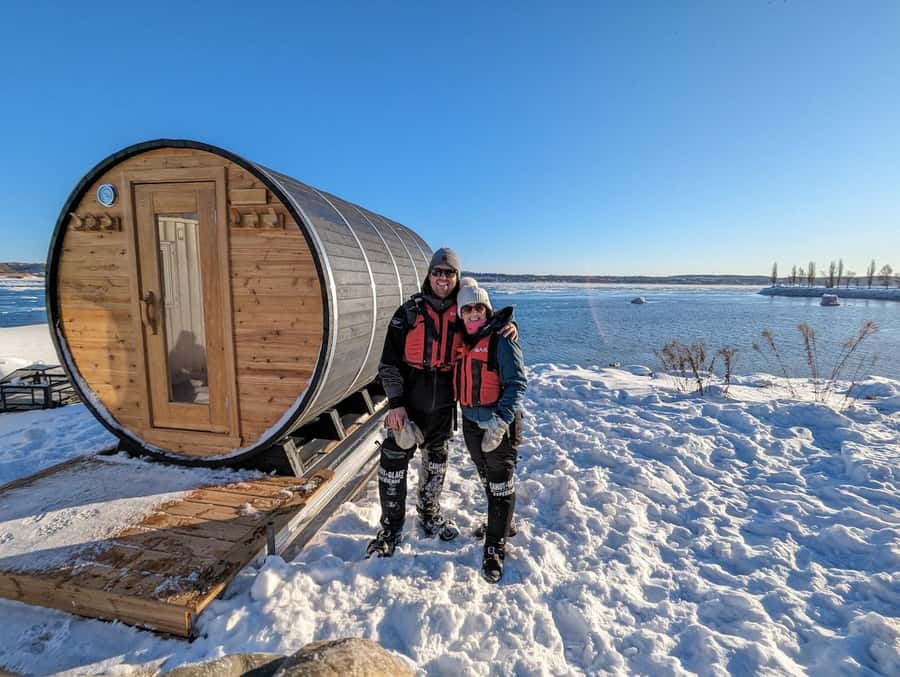 Quebec City: Sunset Ice Canoe Experience with Sauna - Practical preparation for a smoother outing