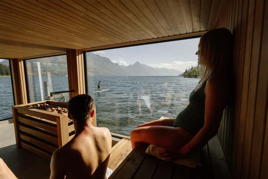 Queenstown: Floating Sauna Experience on Lake Whakatipu - Is $35 good value in Queenstown?