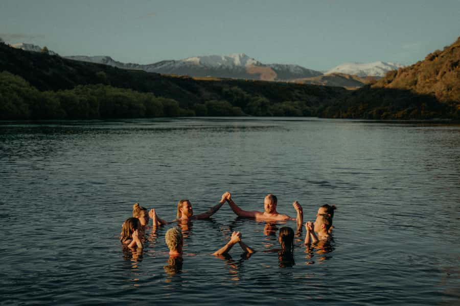 Queenstown: Riverside Sauna and Cold Plunge Experience - Key points at a glance
