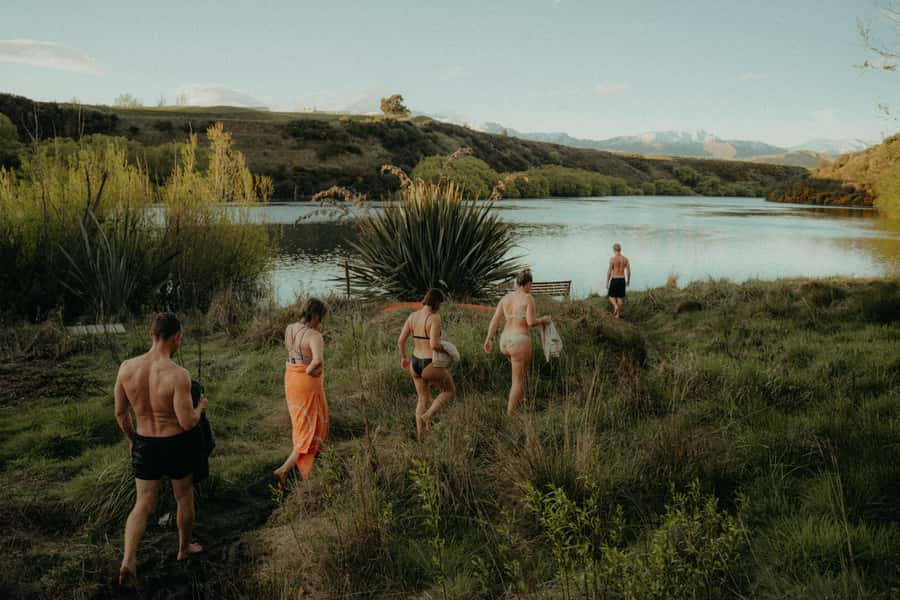 Queenstown: Riverside Sauna and Cold Plunge Experience - Starting beside the Kawarau River