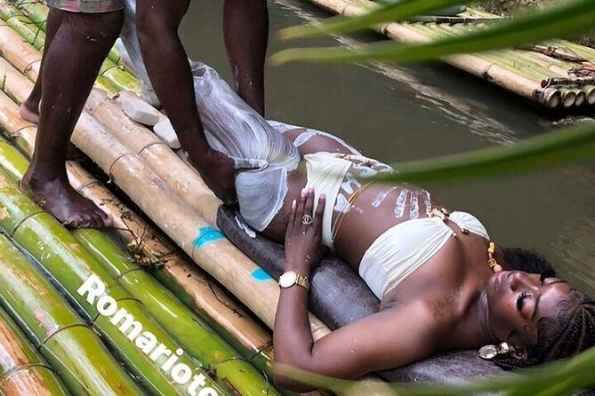 Relaxing bamboo rafting with foot massage - Rain and river conditions are the main risk