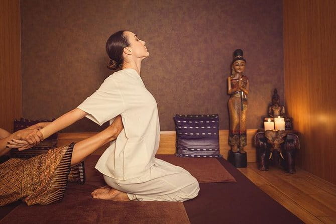 Rest And Relax Massage - Traditional Thai Massage In Bangkok / Sukhumvit - What the Thai massage actually feels like