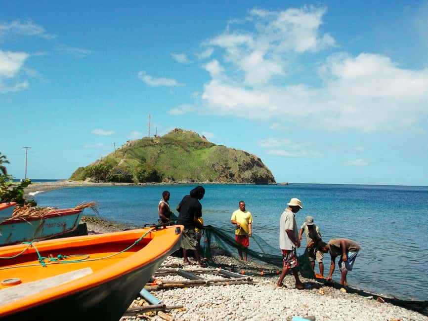 Roseau: Titou Gorge, Hot Spring, Falls & Champagne Reef Tour - Who should book this Dominica tour?