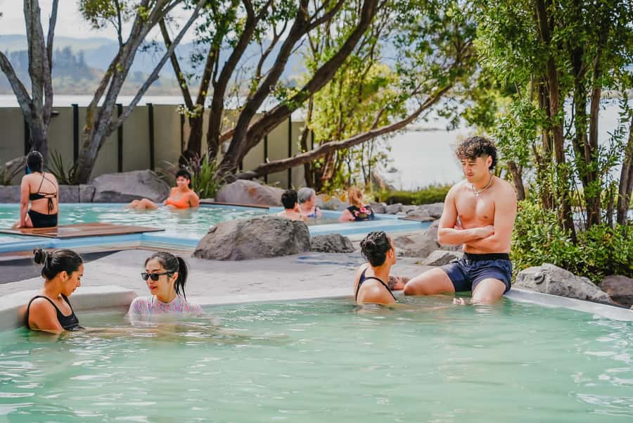 Rotorua: Polynesian Spa Pavilion Hot Pool Bathing (12+ yrs) - What the Pavilion Pools are really like