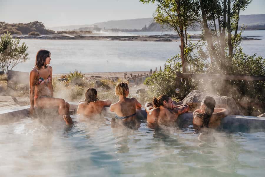 Rotorua: Polynesian Spa Pavilion Hot Pool Bathing (12+ yrs) - The lake-facing Rachel Spring pool