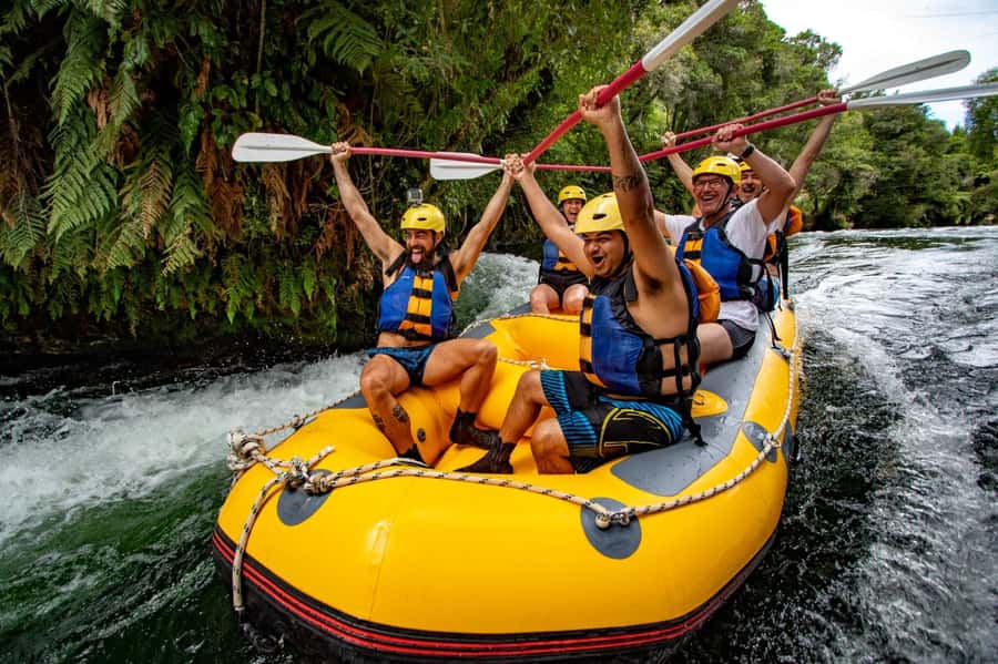 Rotorua Rafting: Kaituna River Rafting Experience-Free Sauna - The 7-metre waterfall: the moment to prepare for