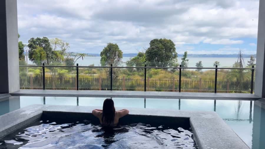 Rotorua: Wai Ariki Hot Springs & Spa 1hr Restorative Bathing - Wai Whakaoho puts hydrotherapy at your shoulders and back