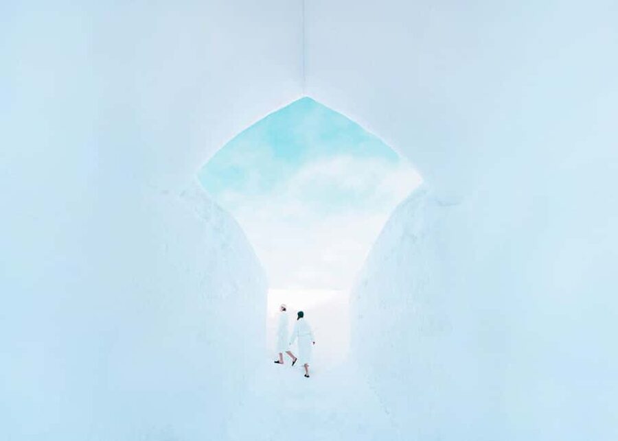 Rovaniemi: Arctic SnowHotel Tour and Snow Sauna Experience - The world’s only snow sauna