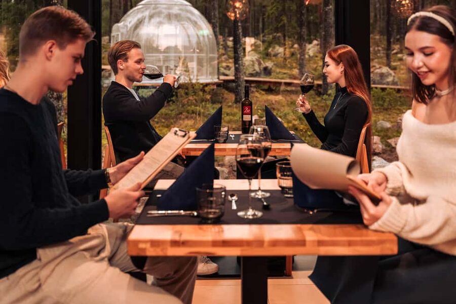 Rovaniemi: Daylight Forest spa,outdoor hot tubs and lunch - Should you book the Invisible Forest Lodge spa?