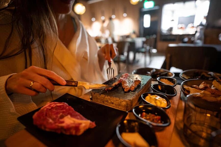 Rovaniemi: Forest Spa, Outdoor hot tubs and bathrobe dinner - A forest spa with a very Finnish sense of comfort