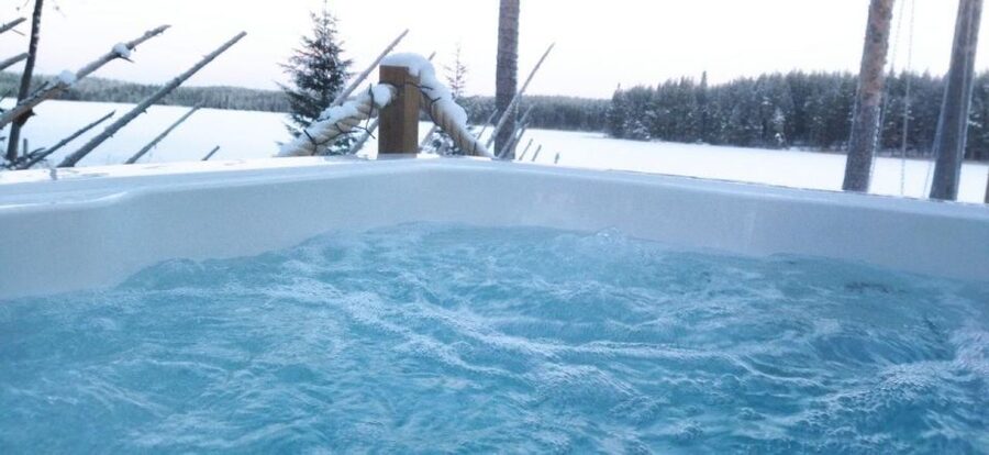 Rovaniemi: Private Sauna, Jacuzzi and Dinner - The value of $229 per person