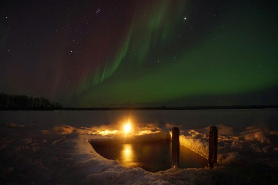 Rovaniemi: Traditional Sauna and Ice Swimming Experience - Northern Lights and river views