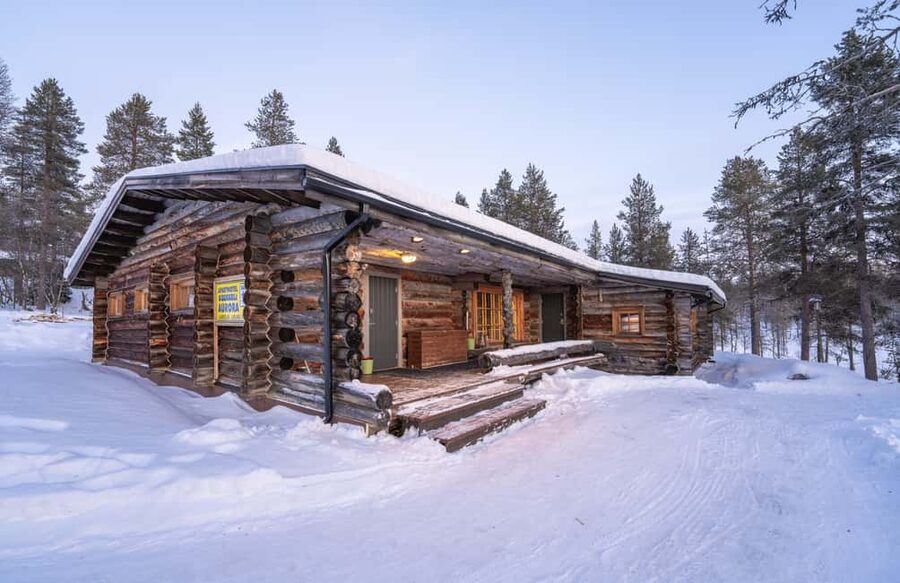 Saariselkä: Kuukkeli Saunaworld (Smoke Sauna) - How to use the pools without rushing