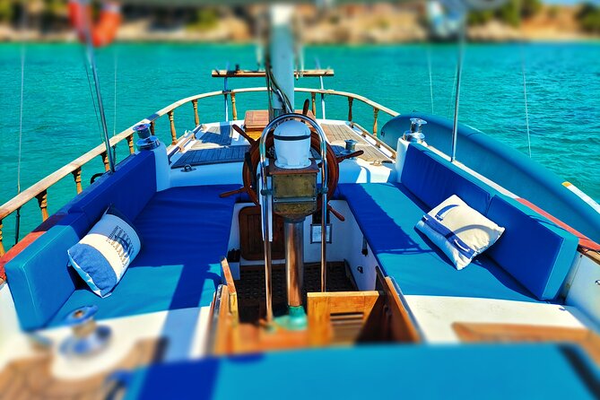 Sailing Flavors, Gastronomy and Relaxation at Sea - Four hours at anchor in Portals Vells