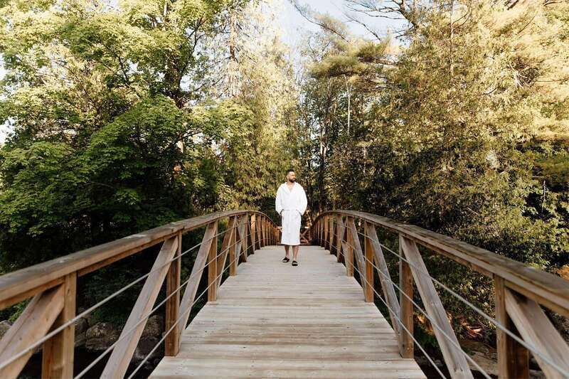 Saint-Sauveur: relaxation session in a Nordic thermal spa - A Nordic spa shaped by the Simon River