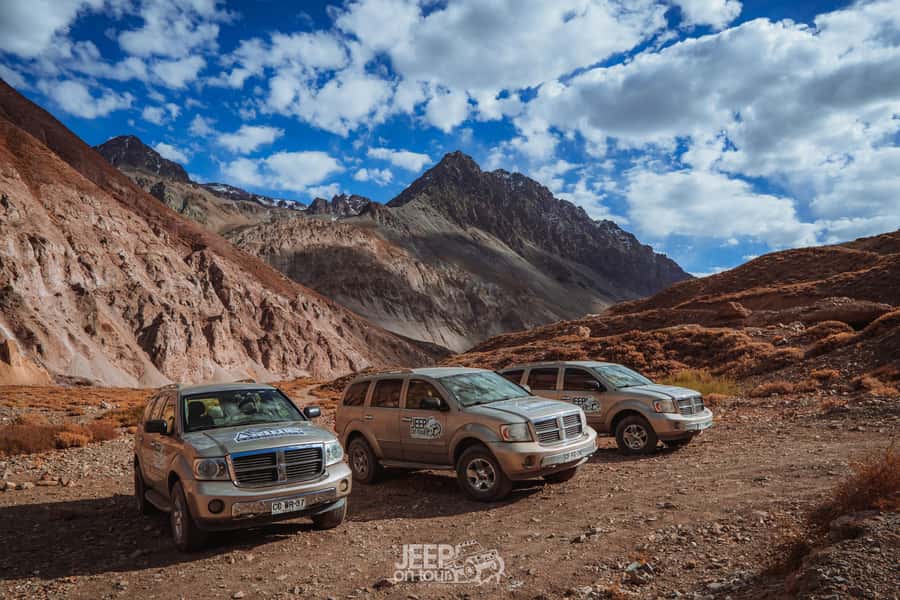 Santiago: Cajón del Maipo Hot Springs & Chilean Barbecue - Who should book this Andes experience?