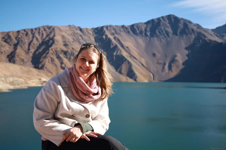 Santiago: Full day Embalse del Yeso, Casa de Chocolate, picnic & Hot Springs - Casa Chocolate in San José de Maipo