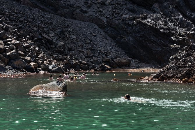 Santorini Caldera Cruise Tour (Volcano, Hot Springs, Thirassia) - The boat ride, views, and group size