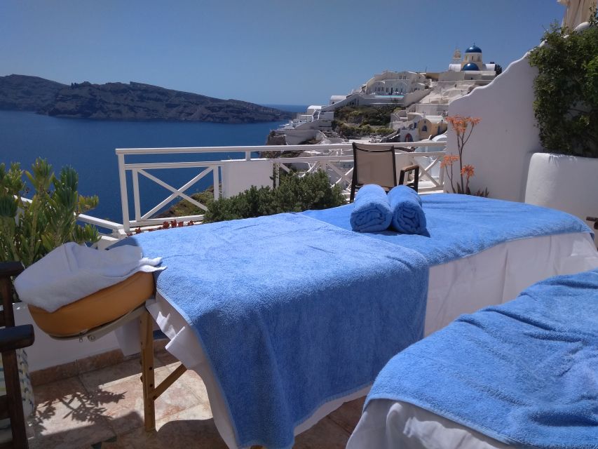 Santorini: Mobile Couples Massage at Your Private Villa - Booking details that can change the value