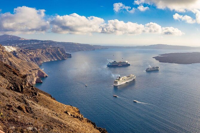 Santorini Volcano and Hot Springs Cruise Tour from Fira Old Port - Key points at a glance