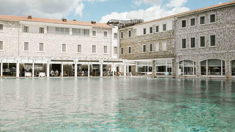 Saturnia: Terme di Saturnia Hot Spring Pools Park Day Ticket - Key points at a glance