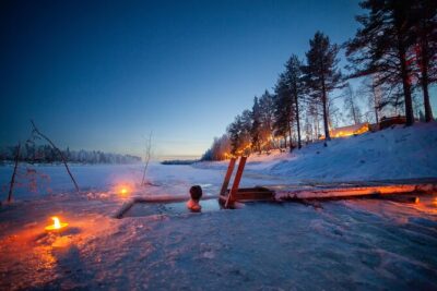 Sauna, hot tub and cold plunge – Exclusive riverside retreat