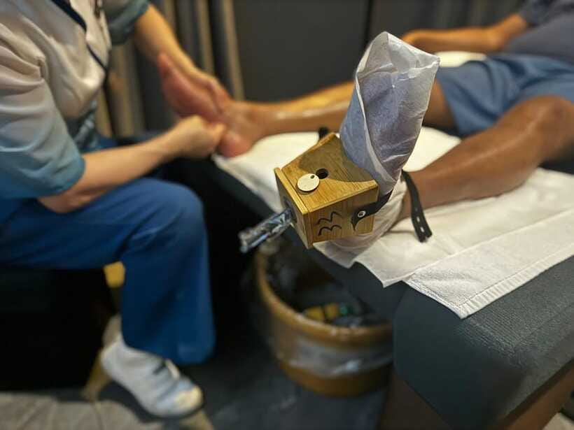 Shanghai:Authentic Chinese Body/Foot Massage, Hair& Head SPA - Tea, snacks, and the final few minutes