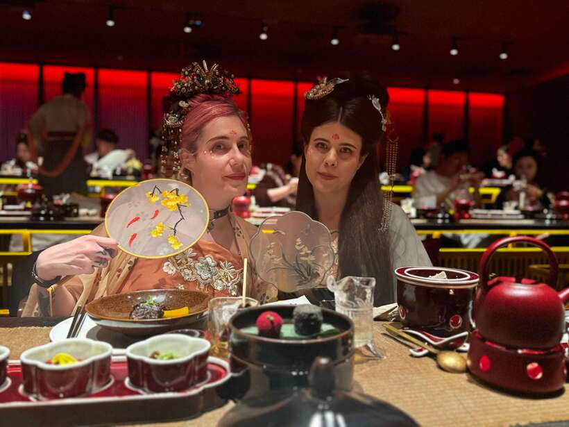 Shanghai Guided Royal Banquet Photo (Incl) with Massage Opt - Should you book the Shanghai Royal Banquet?