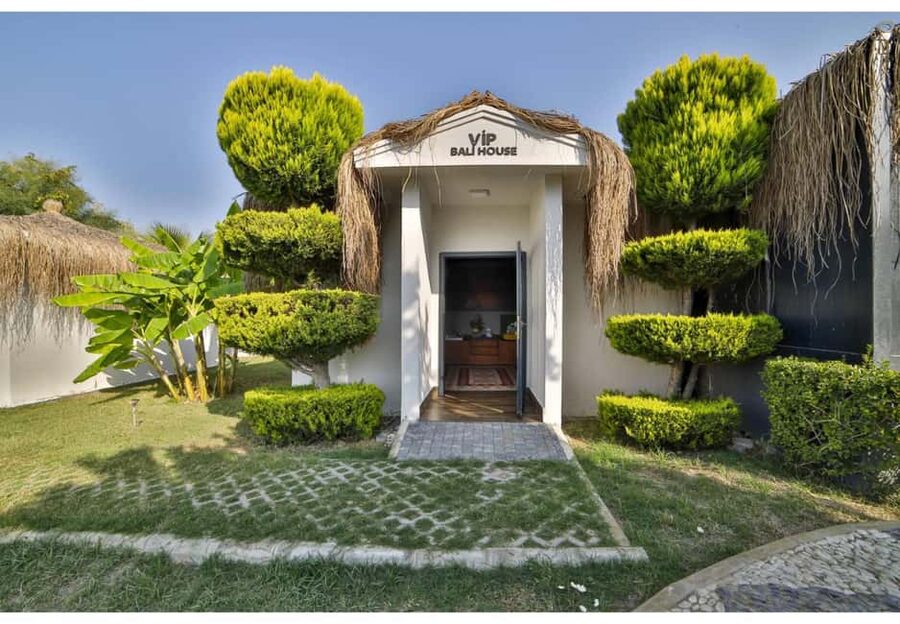 Side: Turkish Bath & Wellness Complex Entry & Treatments - What happens during the 85 minutes to two hours
