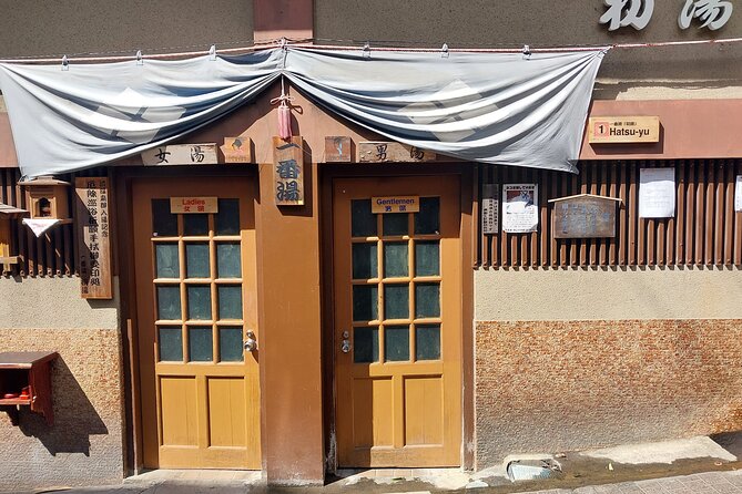 Snow Monkey Park, Soba Lunch and Shibu Onsen Tour - A short break at Enza Cafe