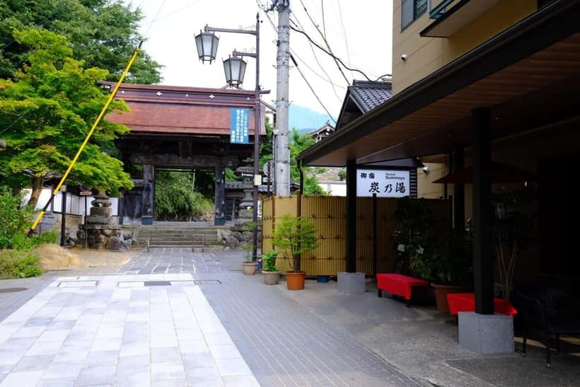 Snow Monkeys & Ghibli Onsen Town with Free Time to Explore - Who will enjoy this day most