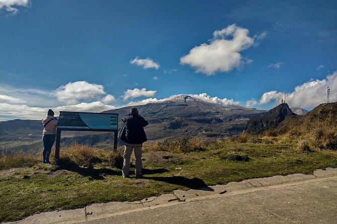 Snowy Ruiz + Hot Springs from Manizales - From Manizales to the volcanic high country