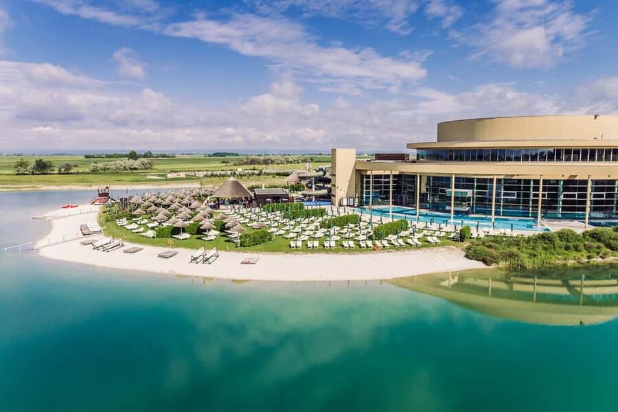 Spa-Breakfast at St. Martins Therme & Lodge Combo Ticket - Summer Island and the lake from May to September