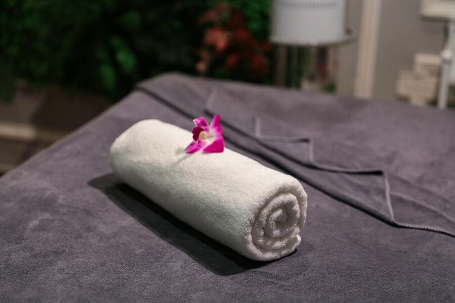 Spa in Hanoi: Hot Stone Therapy by Vita Beauty Spa - Why hot stones can feel good after a long day in Hanoi