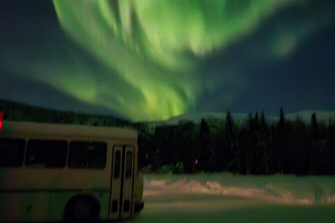 Spectacular Hot Spring Experience with Northern Lights - The aurora chase begins after the resort