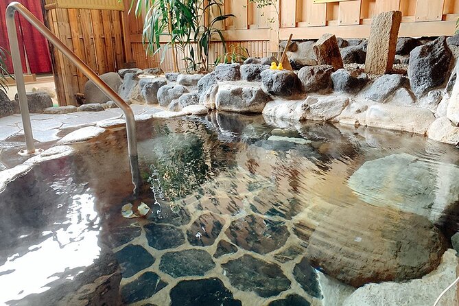 Tattoo-friendly open-air Onsen & drink - Key points to know before booking