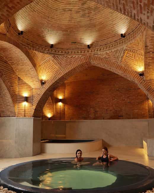 Tbilisi: Legendary Royal Sulfur Pool and Sauna Experience - Shared pool or private room?
