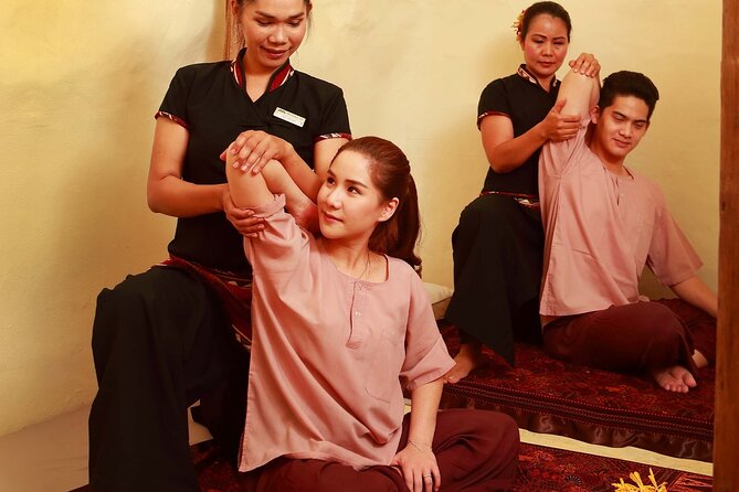 Thai Massage - The First Few Minutes: Set Your Pressure Level