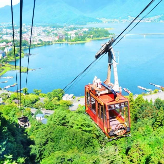 Tokyo: 2-Day Mt. Fuji, Kamakura and Izu Hot Springs Tour - Lake Ashi and the broad Hakone view