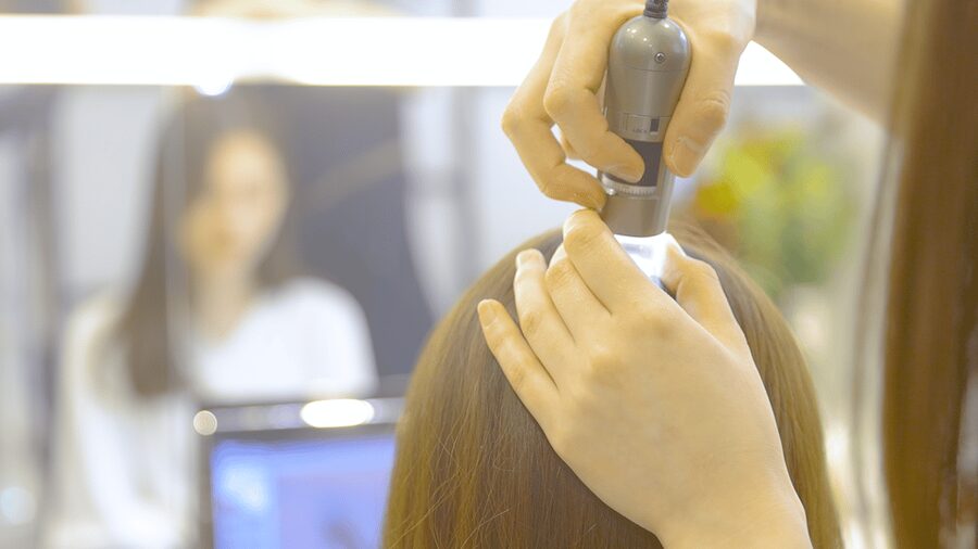 Tokyo: Scalp Care Treatment at a Head Spa - The microscopic scalp diagnosis