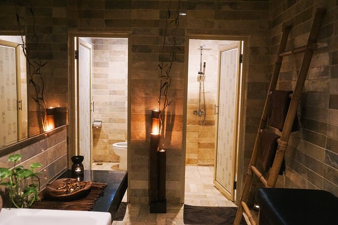 Top 2 Toe Spa Packages in Batam with Lunch - The 90-minute aromatherapy massage