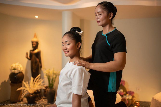 Traditional Khmer Massage is an extremely relaxing treatment that uses no oil. - A traditional Khmer massage in central Phnom Penh