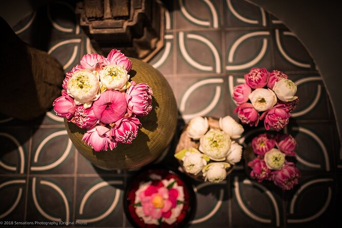 Traditional Khmer Massage is an extremely relaxing treatment that uses no oil. - What the high rating tells you, and what it does not